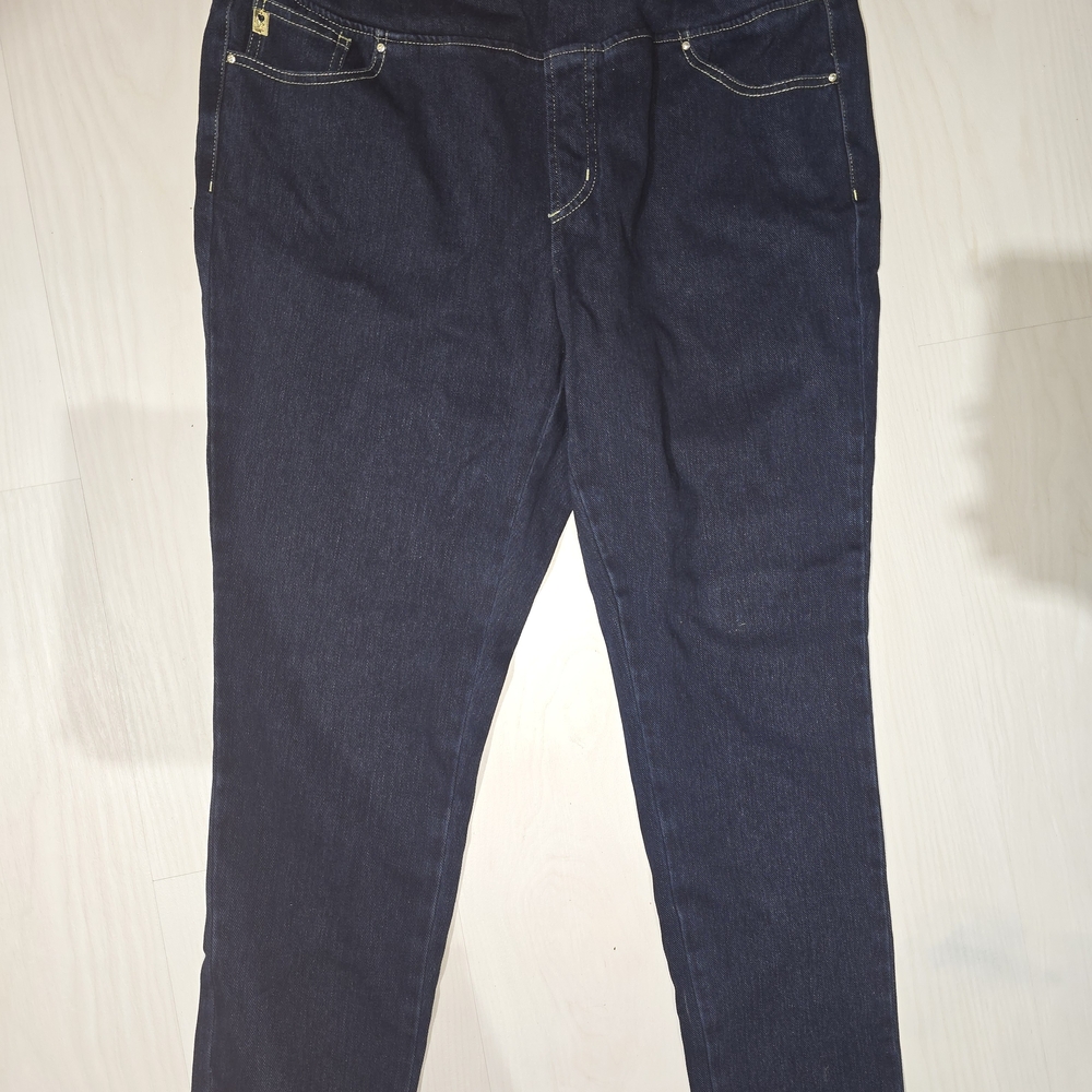 #08 18W Never Worn Belle by Kim Gravel Blue Skinny Stretch Jeans. Pull On.